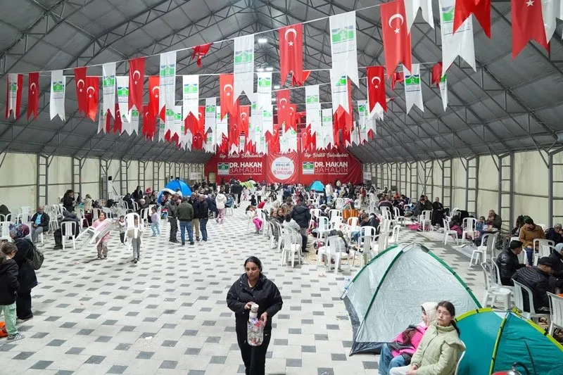 İstanbul'da deprem paniği (AA)