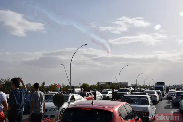 Türk Yıldızları ve SOLOTÜRK'ten nefes kesen gösteri! - 32