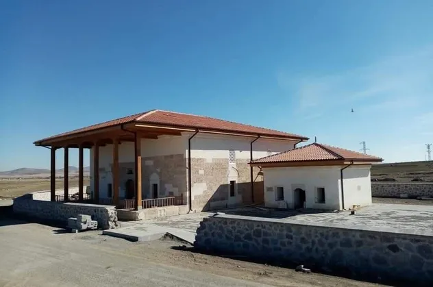 500 yıllık Kutluhan Camii bayram namazına hazır