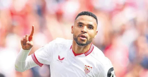 Fenerbahçe Faslı golcü En-Nesyri için Sevilla ile temas halinde
