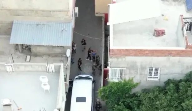 Diyarbakır merkezli 10 ilde uyuşturucunun "Kökünü Kurutma Operasyonu" | Bakan Soylu 07.00'de canlı yayında duyurdu-2