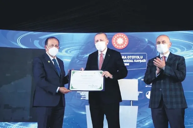 mazlumlar-turkiyenin-ayaga-kalkacagi-gunu-bekliyor-1621643450959.jpeg Başkan Recep Tayyip Erdoğan: Mazlumlar Türkiye’nin ayağa kalkacağı günü bekliyor-5