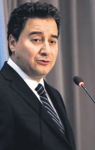 Ali Babacan'ı imza ele verdi