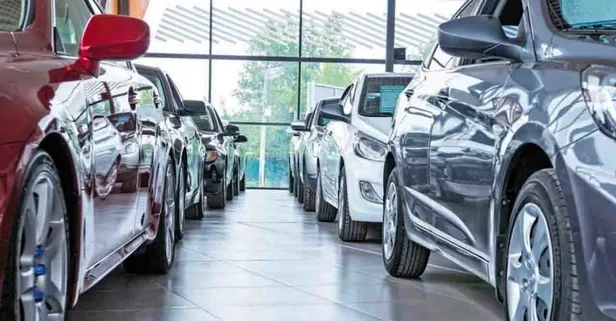 Vatandaş bayilere akın etti! Citroen 409.000 TL'ye, Fiat ise 449.900 TL'ye sıfır otomobil satıyor!