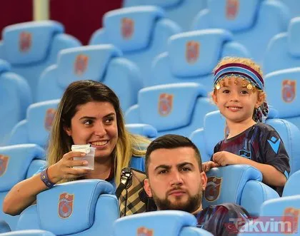 Trabzonspor-AEK maçından kareler