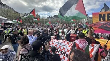 İZLE I İsveç’te on binlerce kişi İsrail’in Eurovision Şarkı Yarışması’na katılımını protesto etti! Gazze’de çocuklar öldürülüyor