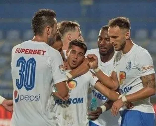 Hagi’nin 15’lik Tük incisi!