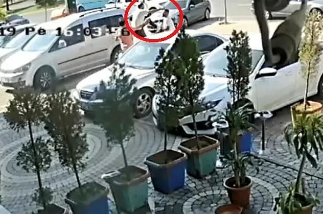 Kahramanmaraş'ta avukattan iş adamına uçan tekme