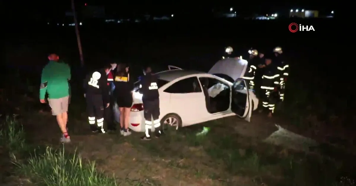 Edirne'de korkunç trafik kazası! Çarpışmanın ardından otomobil tarlaya uçtu: 3 yaralı