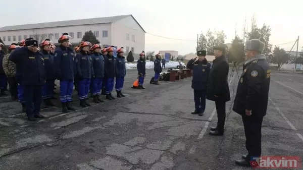 Dünya Kahramanmaraş'taki deprem için seferber olurken Fransız İslam düşmanı Charlie Hebdo Dergisi'nden skandal karikatür: Tank yollamaya bile gerek yok - 14