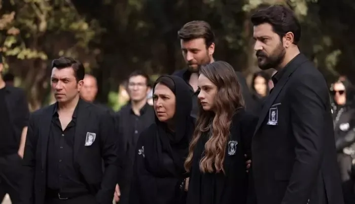 1714907856650.jpeg Fikret için acı final! 2 yeni başrol... Hudutsuz Sevda dizinde matem havası gibi veda-3