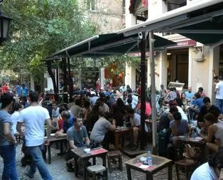 CHP’li vekilin oğlu terör estirdi