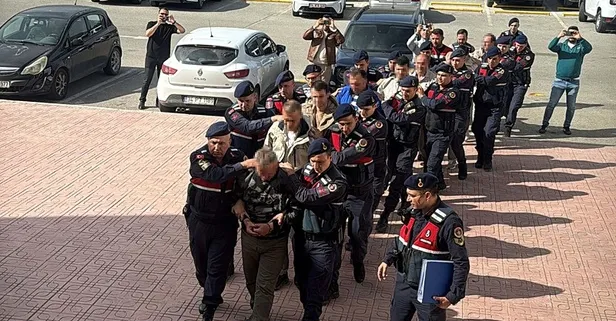 İhraç edilen FETÖ'cü askerler Yunan adalarına kaçmaya çalışırken yakalandı!