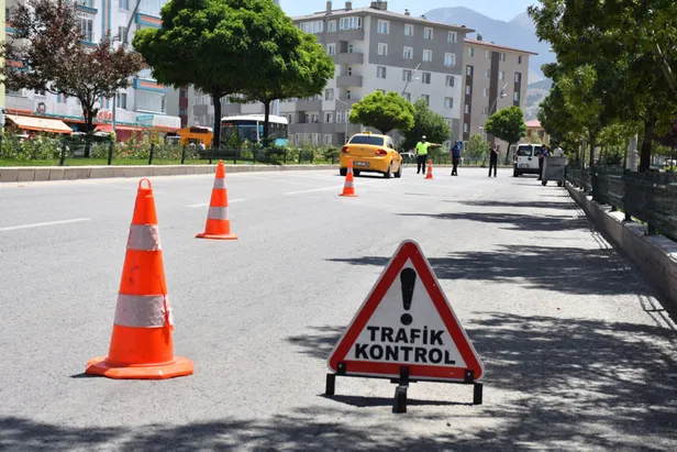 Emniyetten 81 ilde taksi denetimi: Bin 551 taksi şoförüne para cezası-5