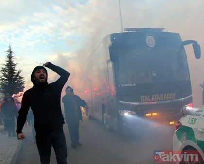 Bolu’da Galatasaray izdihamı! Taraftarlardan coşkulu karşılama