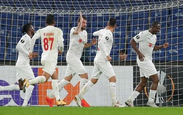 Sivasspor UEAFA Avrupa Ligi’nde Karabağ’ı devirerek grupta 2. kez galip geldi-1