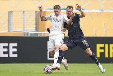 Filip Kostic Yunanistan yolcusu