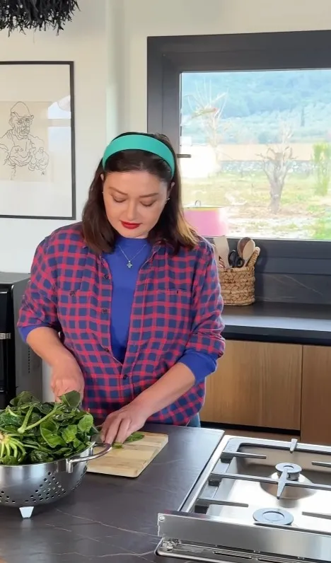 Şehri terk etmişlerdi! Nurgül Yeşilçay’dan sevgilisi Necati Kocabay’a ıspanaklı börekli kutlama - 5