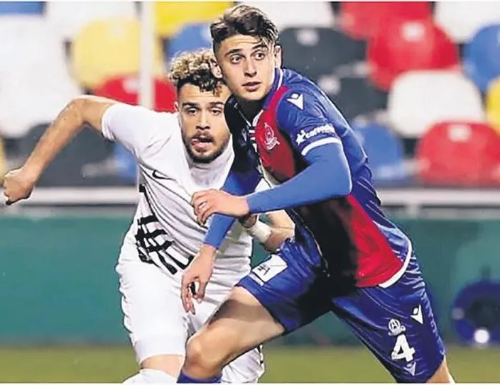 Ravil Tagir savaş çıkardı