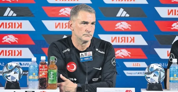 Türkiye A Milli Futbol Takımı'nı çalıştıran Stefan Kuntz'dan Japonya maçı öncesi açıklamalar: "Gruptan çıkacağız"