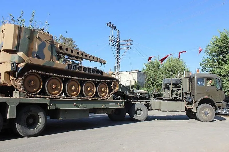 Leopardlar sınıra konuşlandırıldı-4