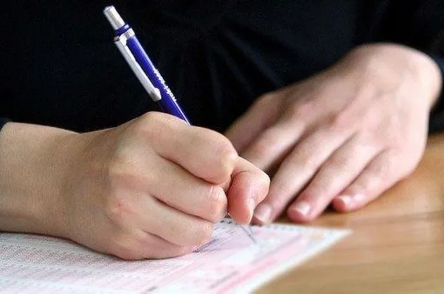 SON DAKİKA: Yüz yüze sınavlar ertelendi