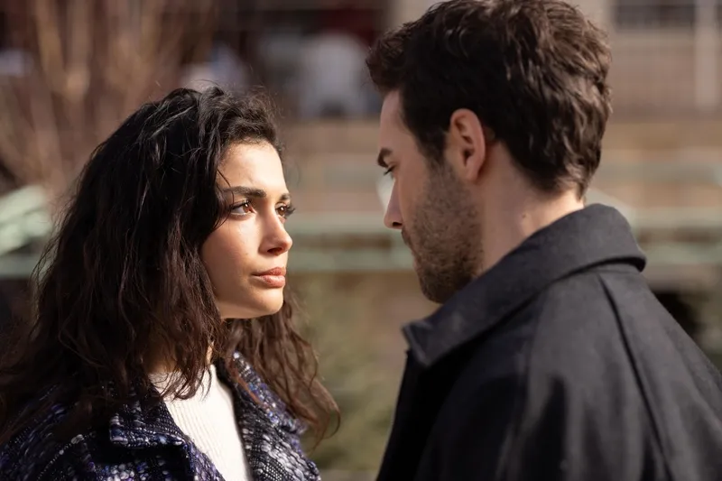 safir-22-bolum-nefes-kesecek-feraye-atesin-yanina-tasiniyor-1706274466115.jpg Safir 22. bölüm nefes kesecek! Feraye, Ateş’in yanına taşınıyor-2