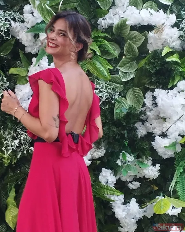 Ben Bu Cihana Sığmazam setinde sürpriz evlenme teklifi! 9 yıllık aşkta mutlu son! Ünlü oyuncunun en mutlu günü... - 25