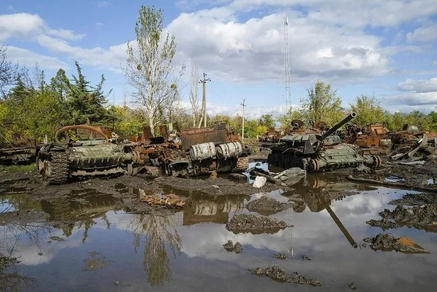 pentagon-ukraynaya-icerisinde-harm-fuzelerinin-de-oldugu-725-milyon-dolarlik-ek-silah-ve-muhimmat-yardimi-yapa-1665792400987.jpeg Pentagon, Ukrayna'ya içerisinde HARM füzelerinin de olduğu 725 milyon dolarlık ek silah ve mühimmat yardımı yapacak-11