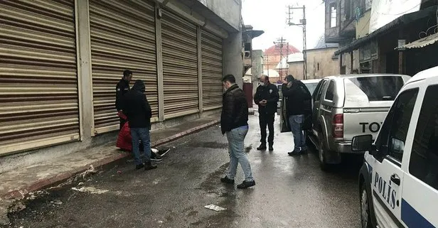 Adana’da bıçaklı kavga! 3 kişi yaralandı