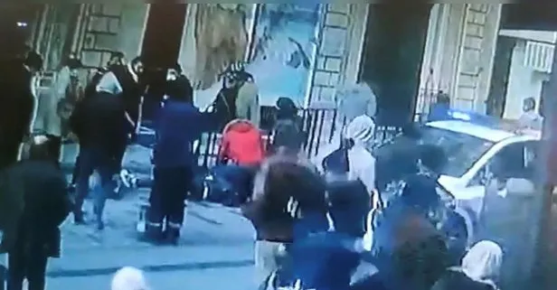 Polis, İstiklal Caddesi’nde bir kadının telefonunu çalan yankesicinin üstüne atladı