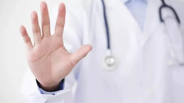 Denizli'de korkunç olay! Parfüm satmak için girdiği hastanedeki iki doktoru rehin alıp, tehdit etti-2