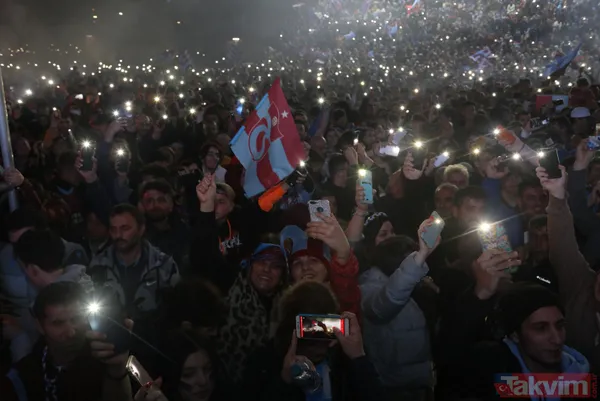 Trabzonspor taraftarı şampiyonluğu kutluyor! Renkli görüntüler... - 6