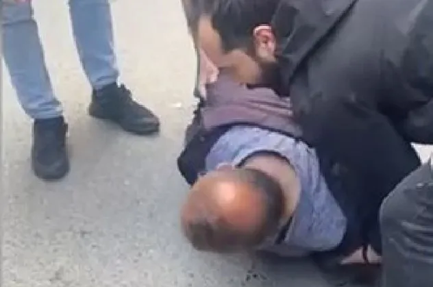 Eşi Selma Kılıç'ı defalarca bıçaklayarak öldüren Tuncay Kılıç'ın yakalandığı anlar kamerada