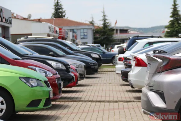 Tasarım Ve Teknolojiyi Bünyesinde Buluşturan Yeni Citroen C4 İse 265 Bin Tl'den Başlayan Fiyatlarla Satışa Sunulurken, Kredi Kampanyasının Geçerli Olduğu...