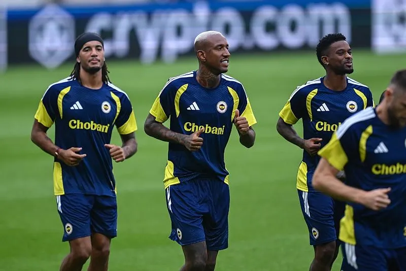 fenerbahcede-vedat-muric-ve-greenwood-takimi-sirtliyor-1790064897129.jpeg Fenerbahçe'de Talisca'yı unutturan ikili! Takımı sırtladılar-3