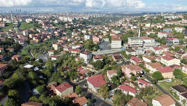 bir-bolumu-riskli-alan-ilan-edilen-umraniye-elmalikentte-kentsel-donusum-basladi-1604657531571.jpg Bir bölümü riskli alan ilan edilen Ümraniye Elmalıkent'te kentsel dönüşüm başladı-2