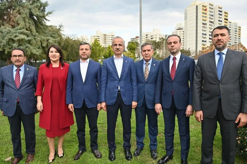 ulastirma-ve-altyapi-bakani-abdulkadir-uraloglu-duyurdu-adanaya-metro-mujdesi-1709826840693.jpeg Ulaştırma ve Altyapı Bakanı Abdulkadir Uraloğlu duyurdu! Adana'ya metro müjdesi-6