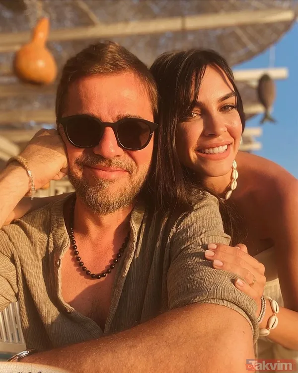 Engin Altan Düzyatan ile Neslişah Alkoçlar çifti Umre'ye gitti! Medine’den yaptığı paylaşıma beğeni yağdı! - 11