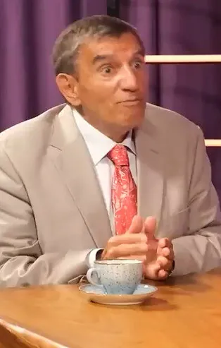 Prof. Dr. Üstün Dökmen'in başörtülü psikolog ve psikiyatristlerle ilgili skandal sözleri sonrası büyük tepki: 28 Şubat kalıntısı aciz