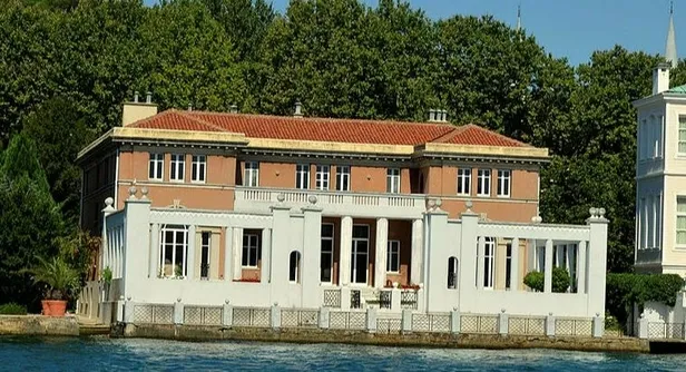 Sabancı yalısında mahkemelik aşk! Kurallarımızı çiğnedi-5