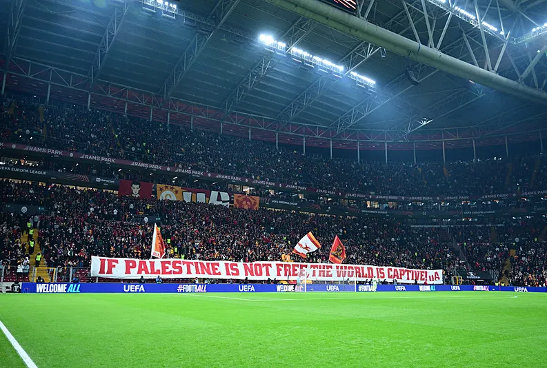 Rams Park’ta Celtic’e teşekkür!