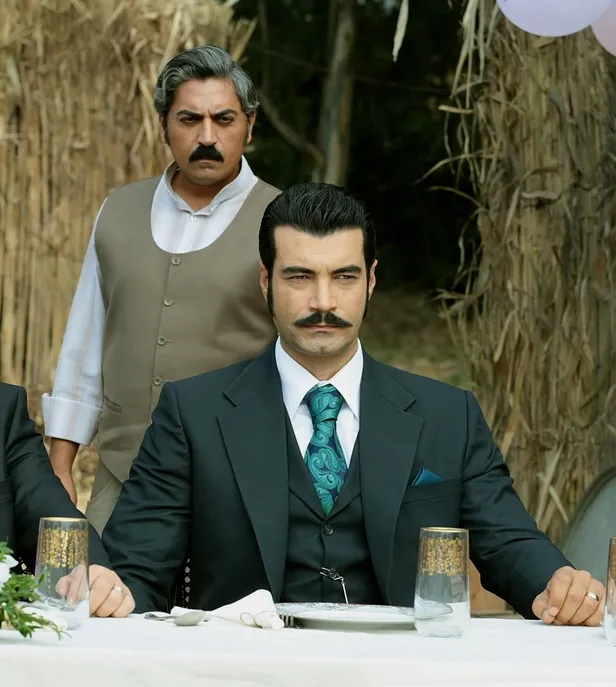 murat-unalmis-bir-zamanlar-cukurova-dizisinden-ayrildi-mi-cikti-mi-bir-zamanlar-cukurova-demir-geri-donecek-mi-1634226843308.jpg Bir Zamanlar Çukurova Demir geri dönecek mi? Murat Ünalmış Bir Zamanlar Çukurova dizisinden ayrıldı mı, çıktı mı?-3