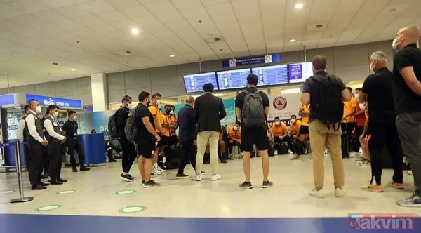 Galatasaray paylaştı: Yunanistan'daki küstah davranışlardan kareler - 6