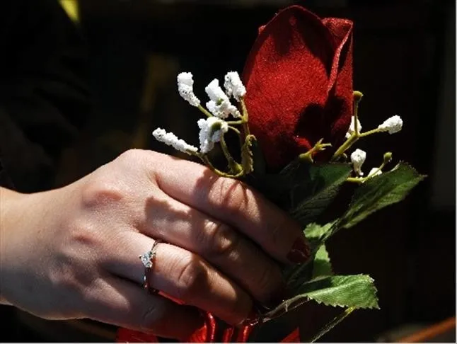 Uzmanı doğru eş seçmenin 10 formülünü TAKVİM'e anlattı. (AA)