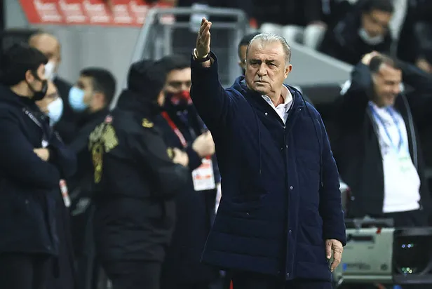 galatasarayda-zirve-hesabi-fatih-terim-receteyi-sundu-9-macta-23-puan-sart-1635637922813.jpg