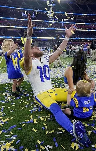 Los Angeles Rams Super Bowl'da şampiyon