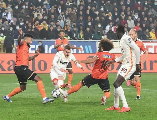 Aslan, Kaplan'a diş geçiremedi! (Yeni Malatyaspor 0-0 Galatasaray | MAÇ SONUCU ÖZET)-2