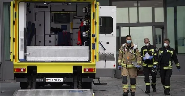 Almanya’da doktorlar çalışma koşullarını protesto için uyarı grevi düzenledi