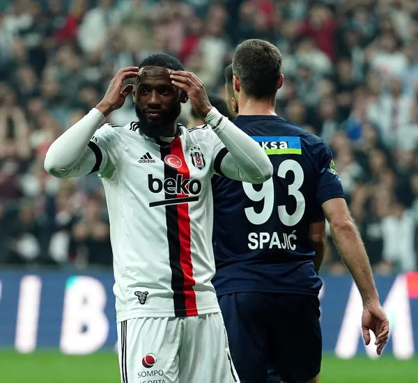 besiktasin-sampiyonlar-ligi-sezonu-avrupasiz-bitebilir-buyuk-yikim-1650969781819.jpg Beşiktaş'ın Şampiyonlar Ligi sezonu Avrupasız bitebilir! Büyük yıkım-4